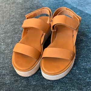 Everlane sandals